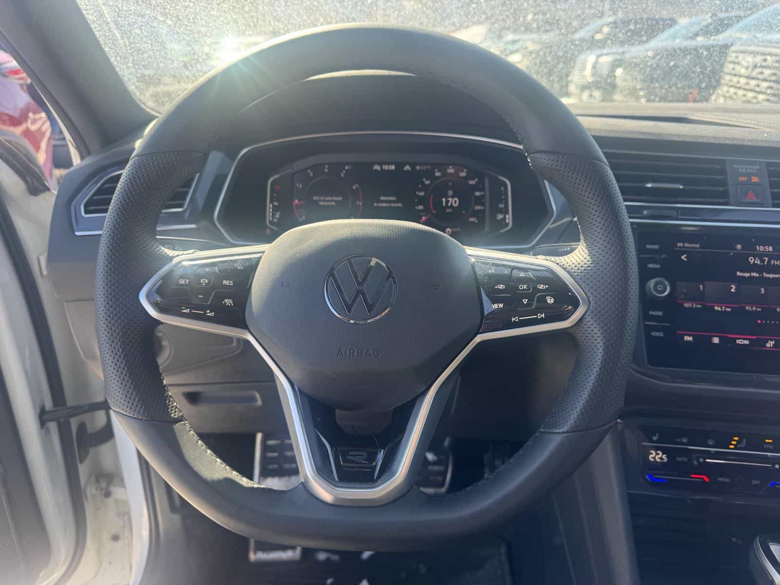 Image 8 Volkswagen Tiguan Comfortline R-L Blk 2022