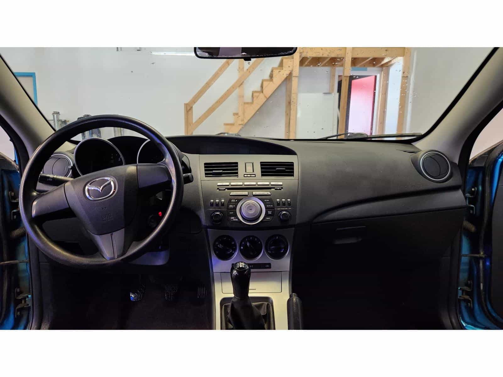 Image 11 Mazda Mazda3 3 2010