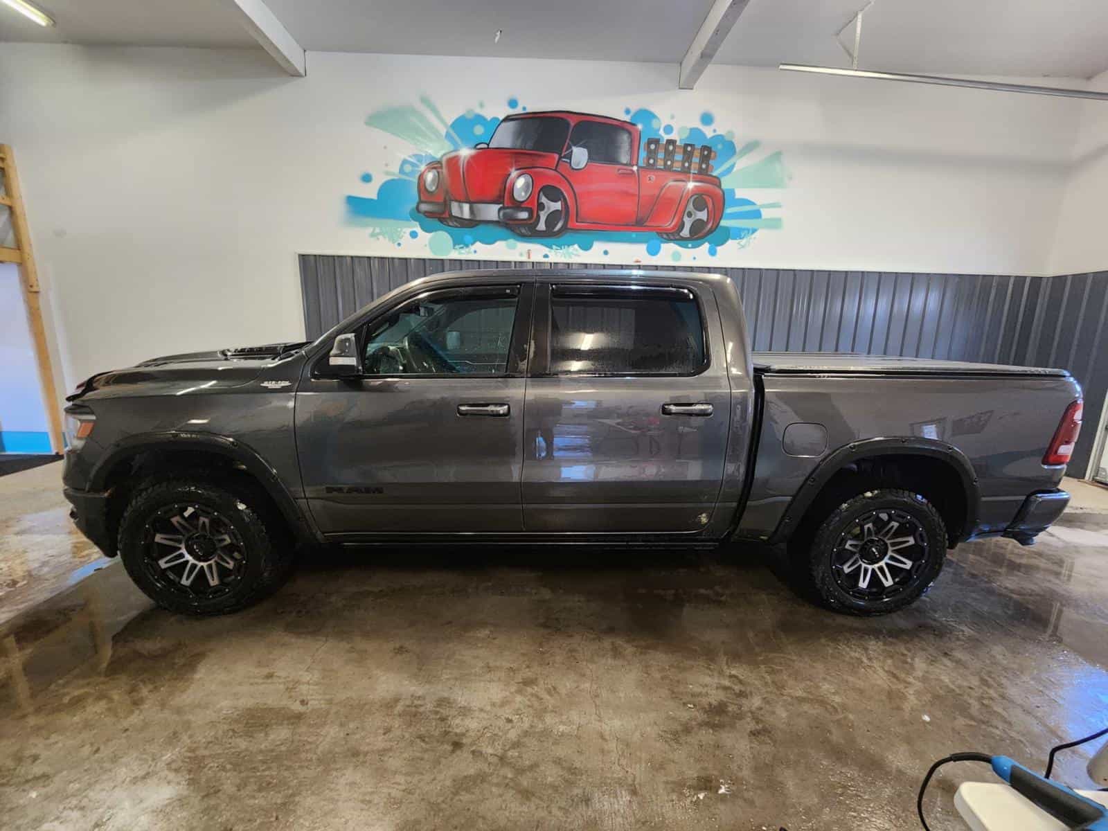 Image 7 RAM 1500 Laramie 2020