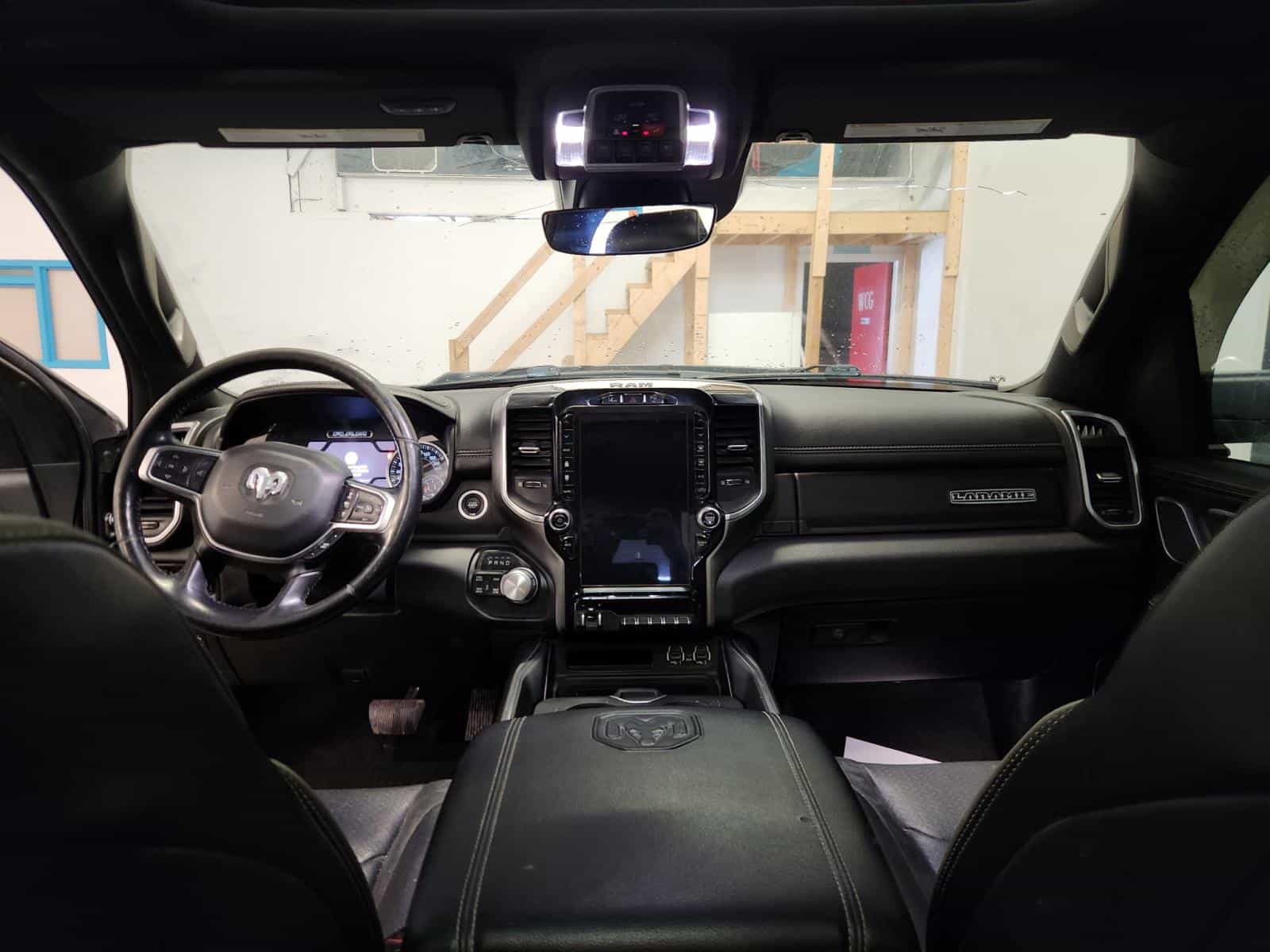 Image 12 RAM 1500 Laramie 2020