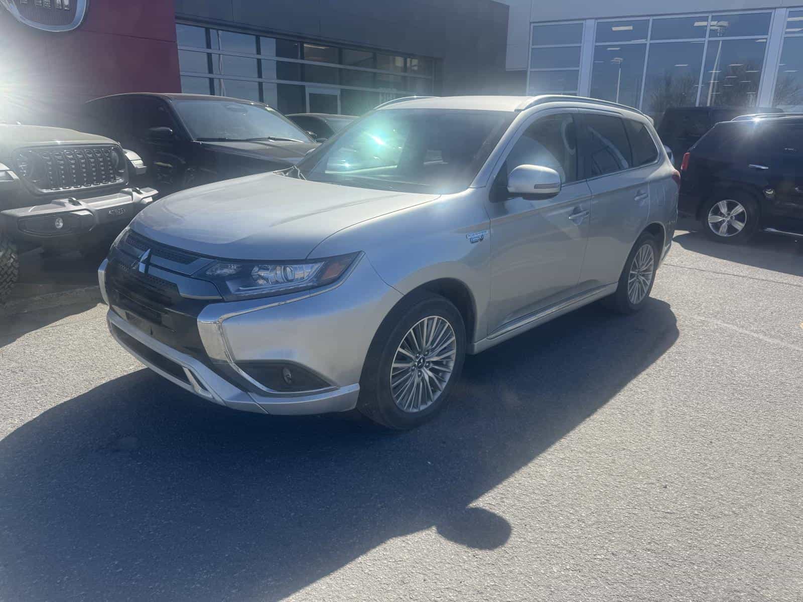 2019 Mitsubishi Outlander PHEV - Image 1