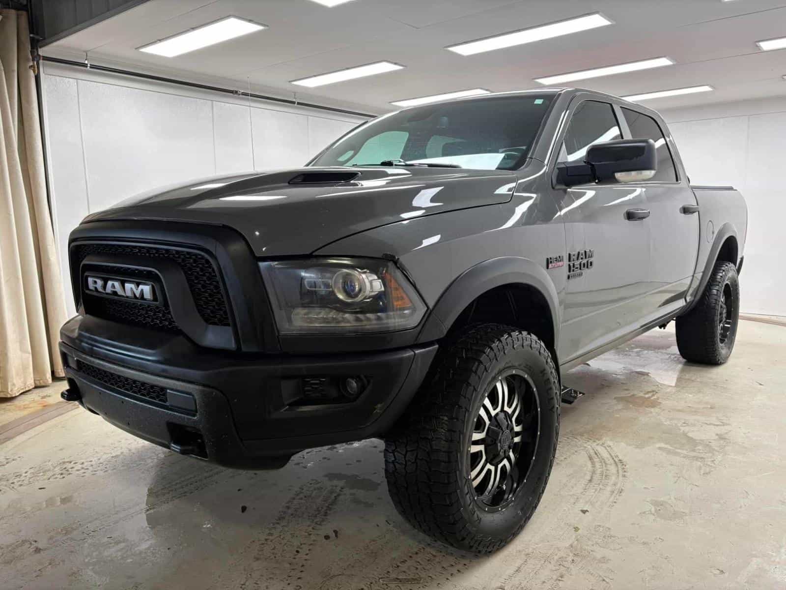 Image 1 RAM 1500 Classic Warlock 2022