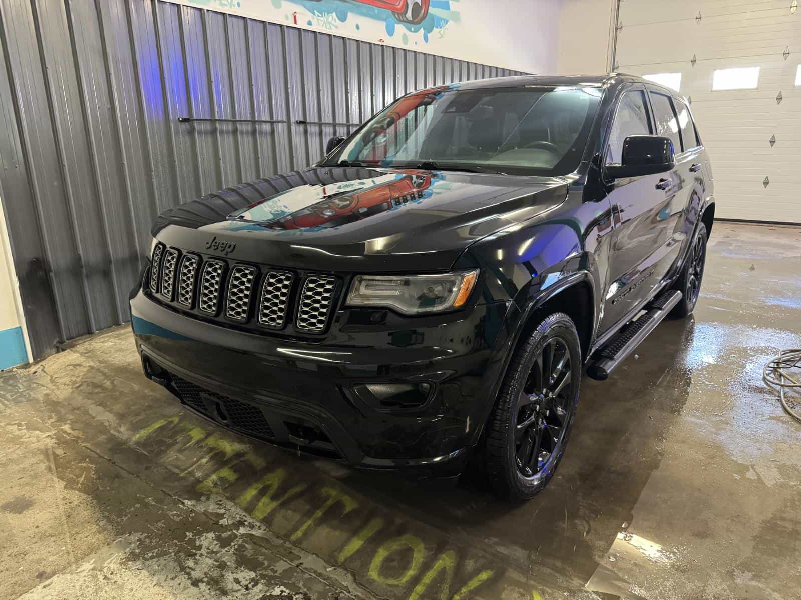 Image 1 Jeep Grand Cherokee Laredo Altitude 2022