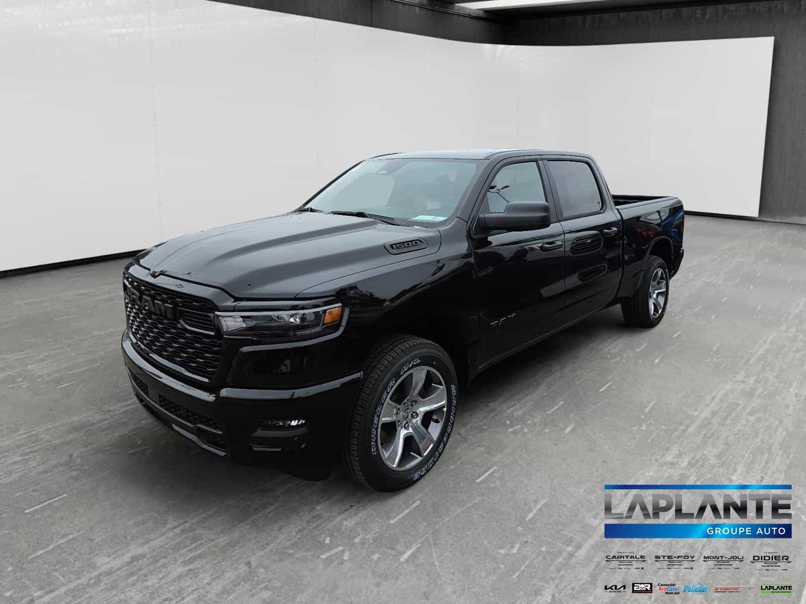 2026 RAM 1500 Express - Image 1