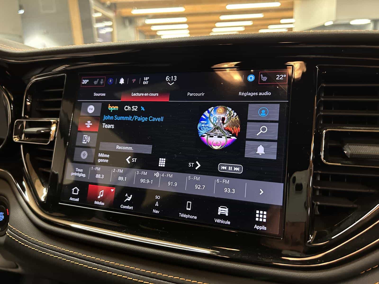 2023 Dodge Durango R/T - Image 30