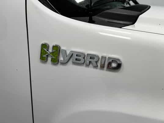 2011 GMC Sierra Hybrid - Image 2