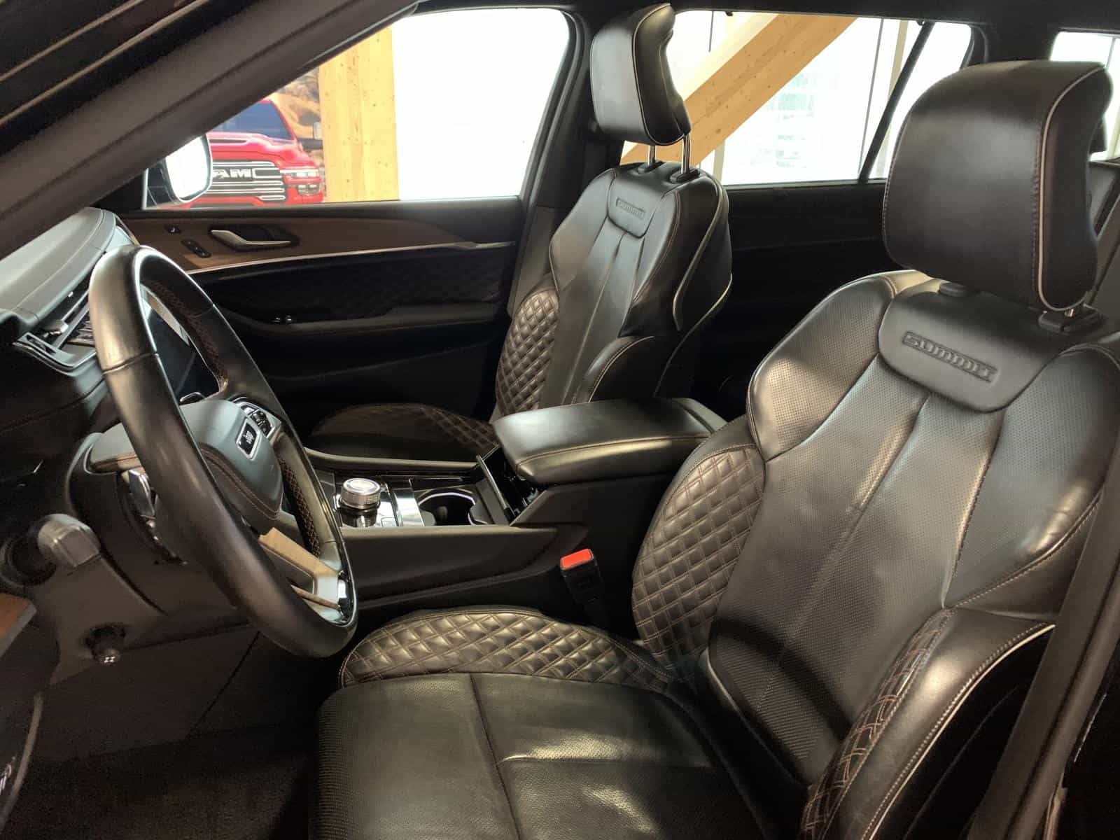 Image 17 Jeep Grand Cherokee L Summit 2021