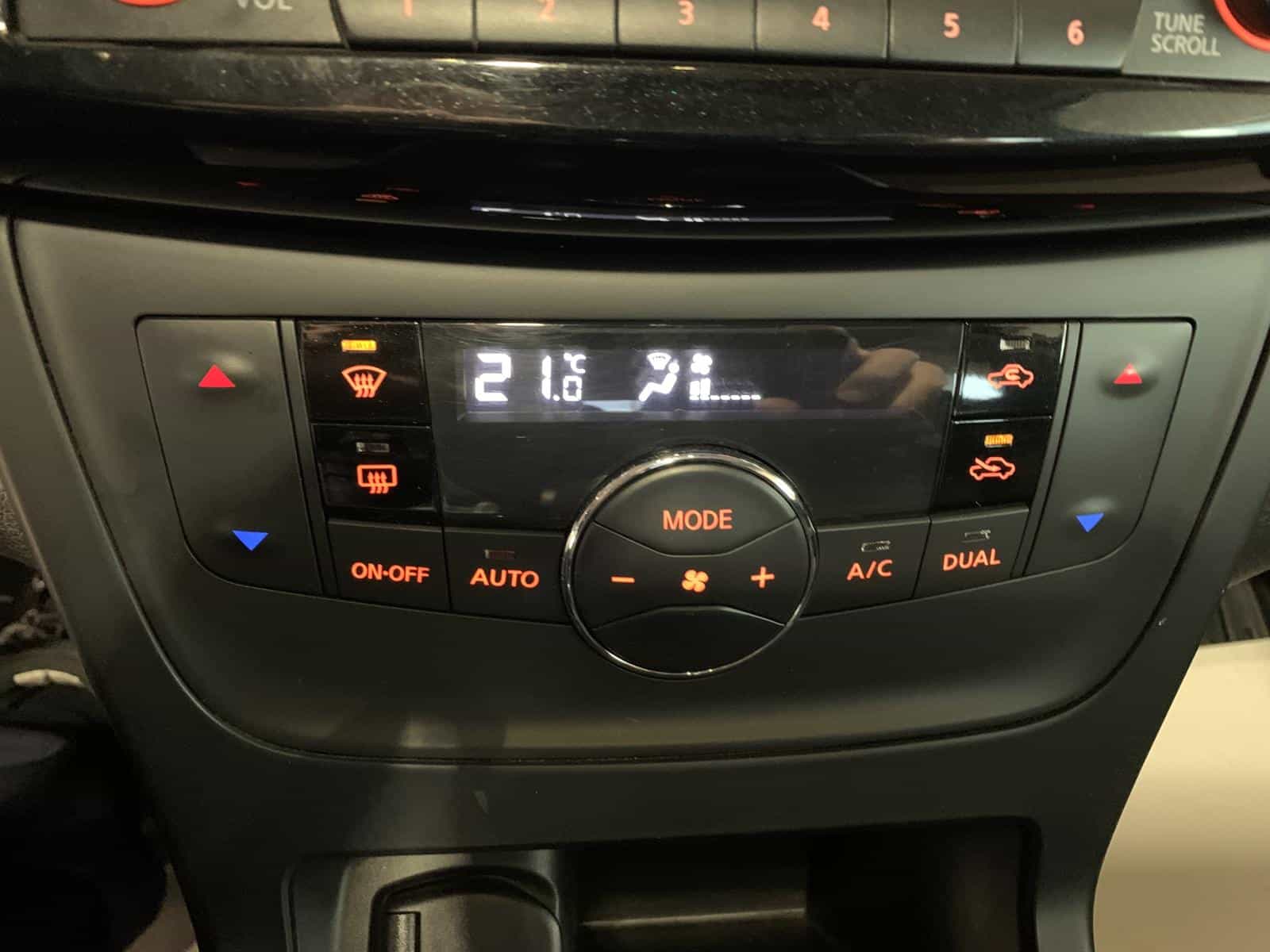 2018 Nissan SENTRA S/SV/SR/SL SV - Image 11