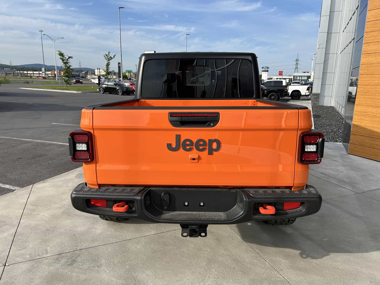 Image 4 Jeep Gladiator Mojave 2025