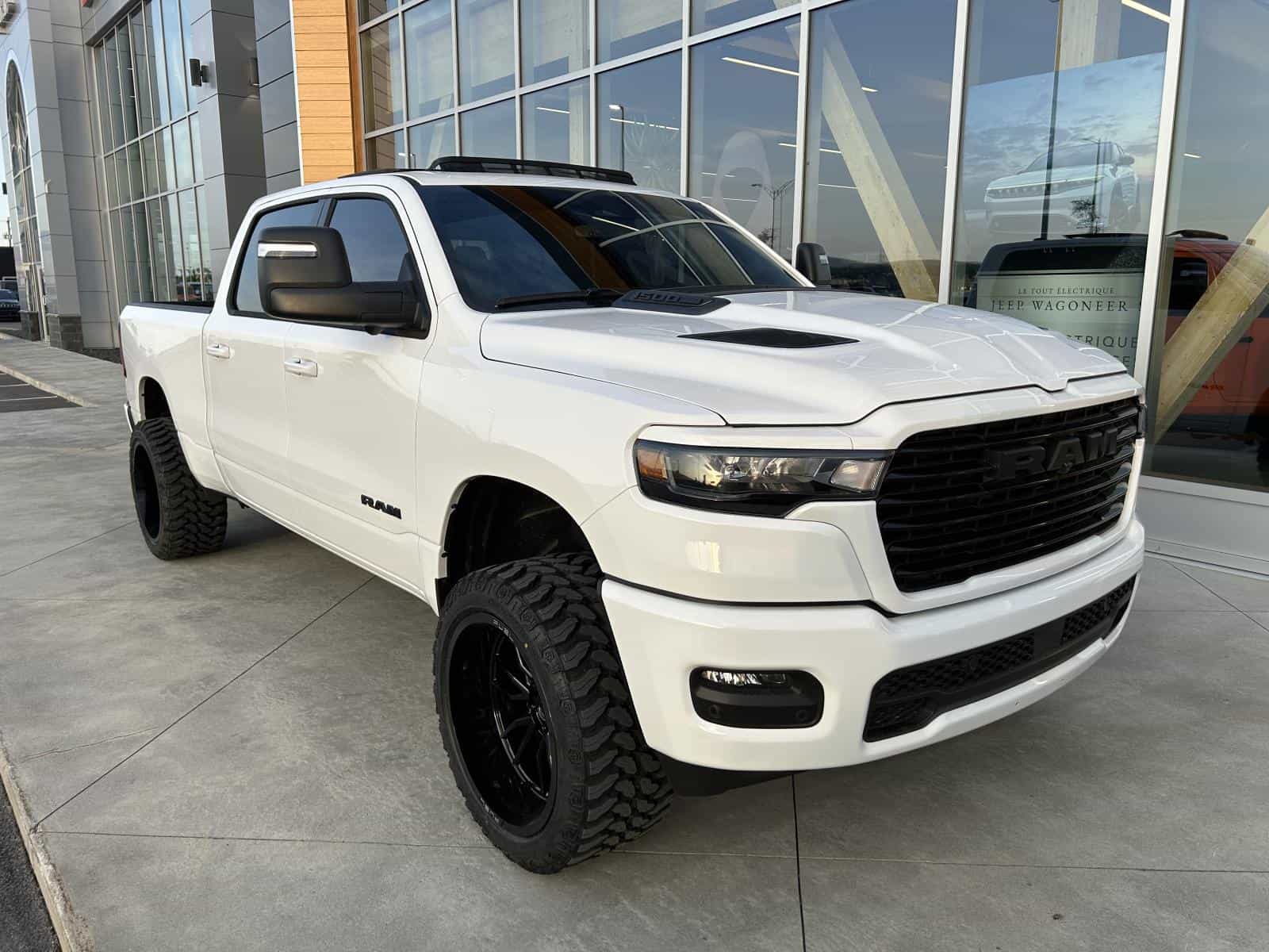 2025 RAM All-New 1500 Sport - Image 3