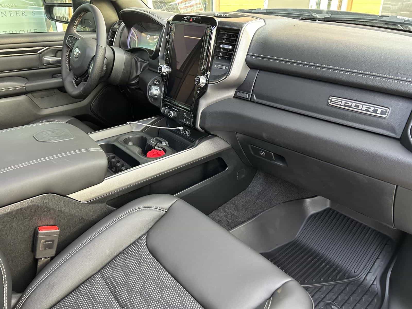 2025 RAM All-New 1500 Sport - Image 8