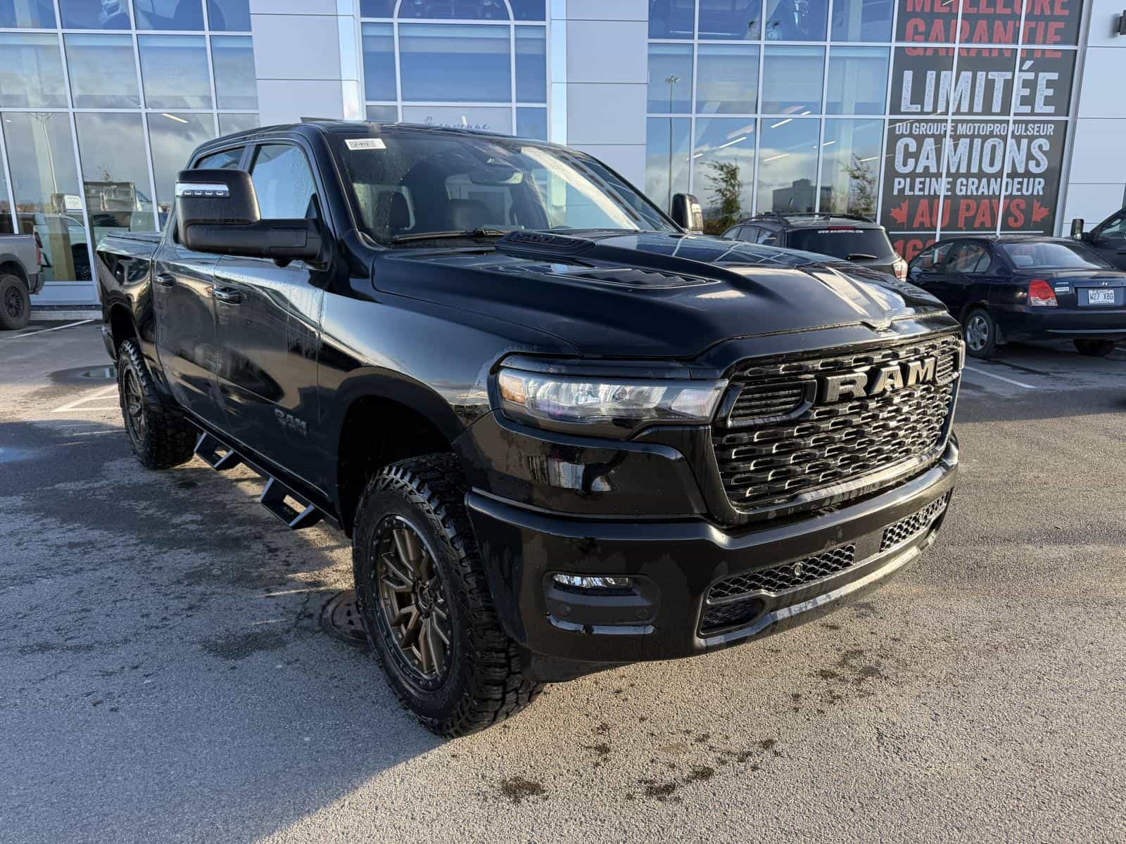 2025 RAM 1500 Sport - Image 3
