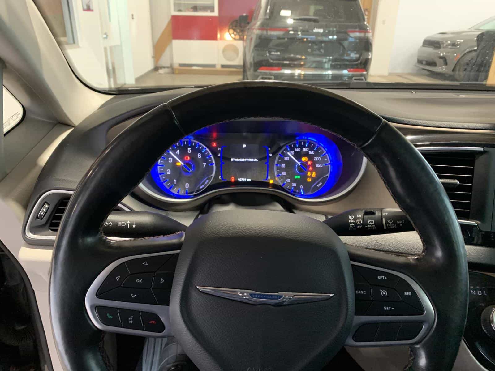 2019 Chrysler Pacifica Touring - Image 14