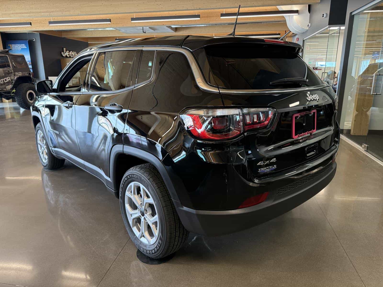 Image 4 Jeep Compass Sport 2025