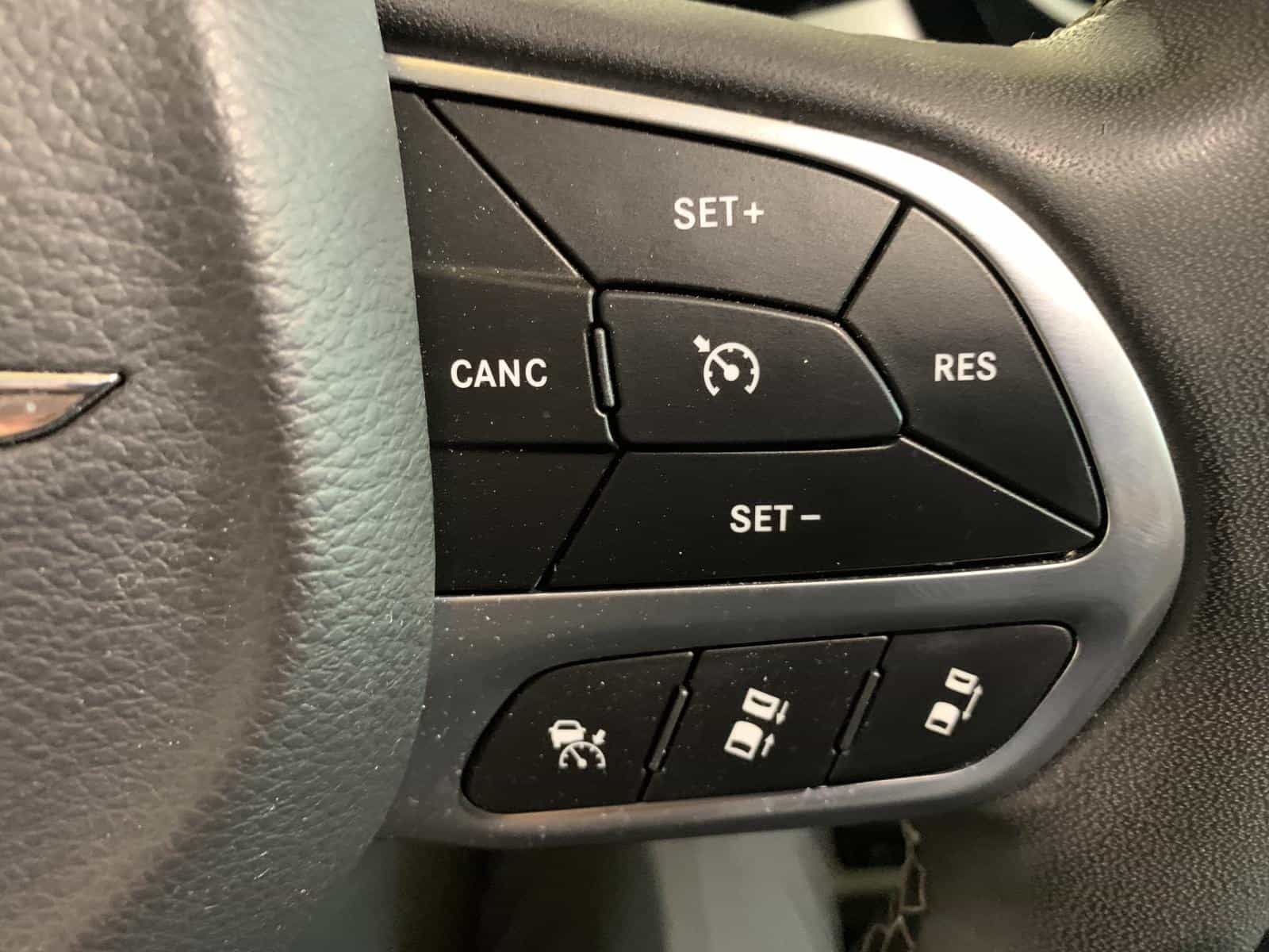 2023 Chrysler Pacifica Hybrid Touring L Hybrid Touring L - Image 17