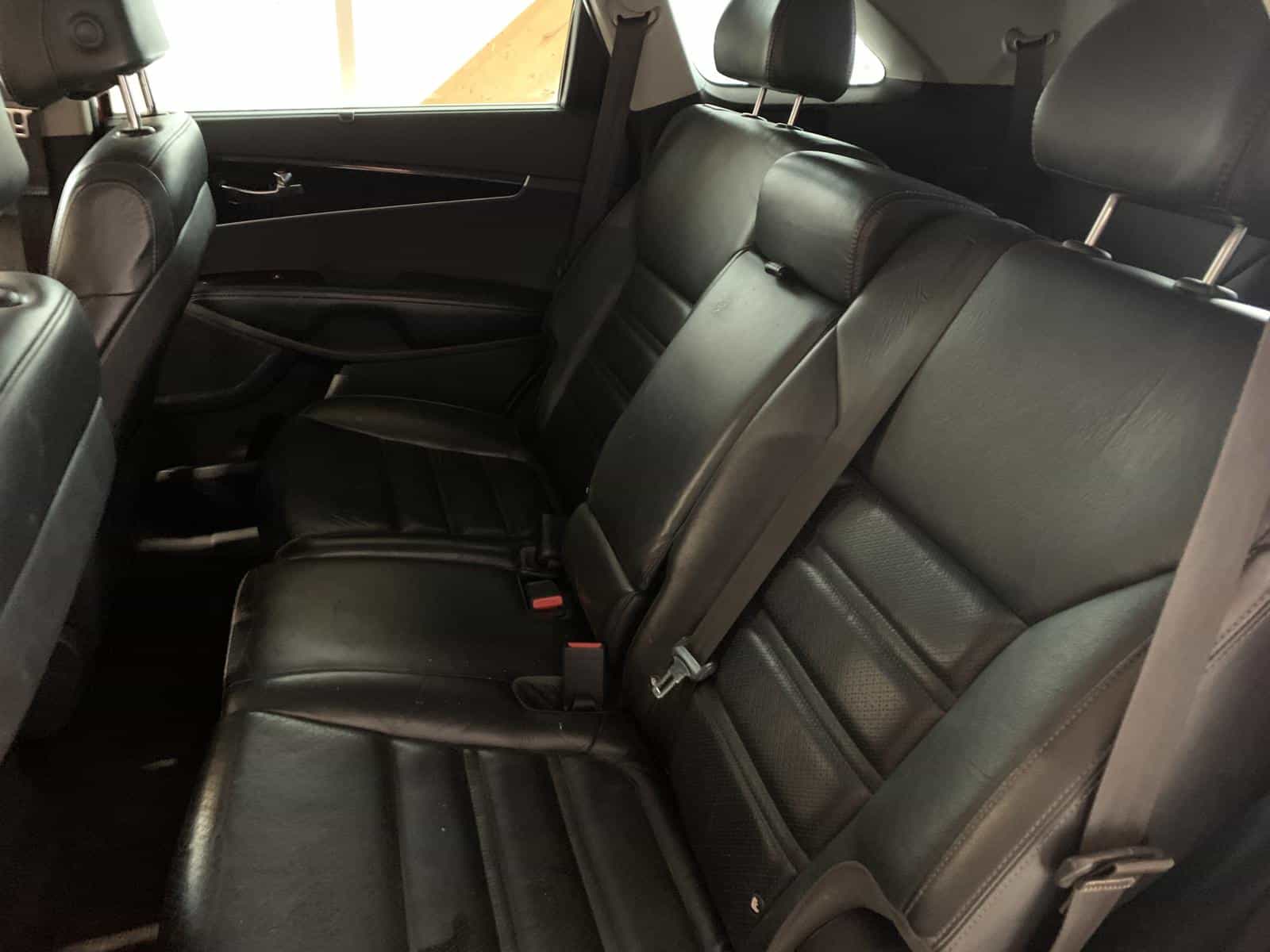 2017 Kia Sorento EX V6 - Image 12