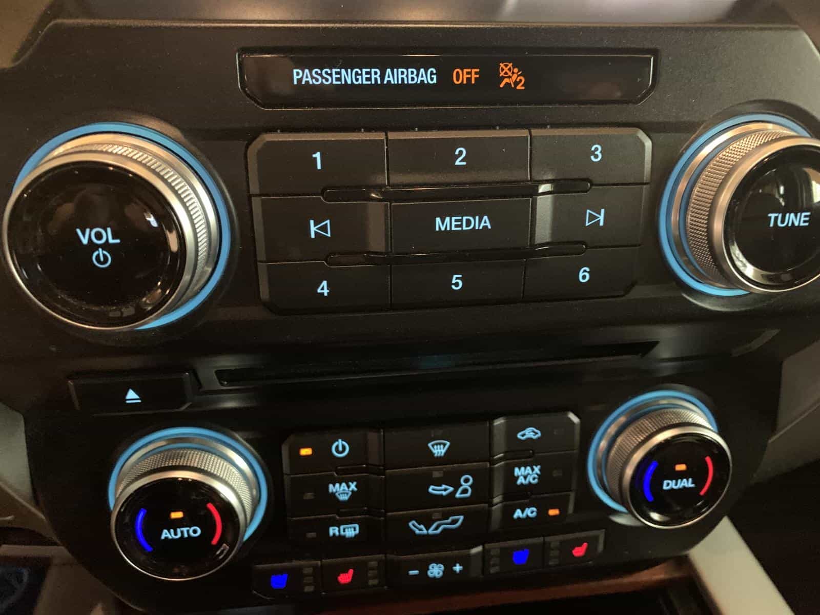 2017 Ford F150 King Ranch - Image 15