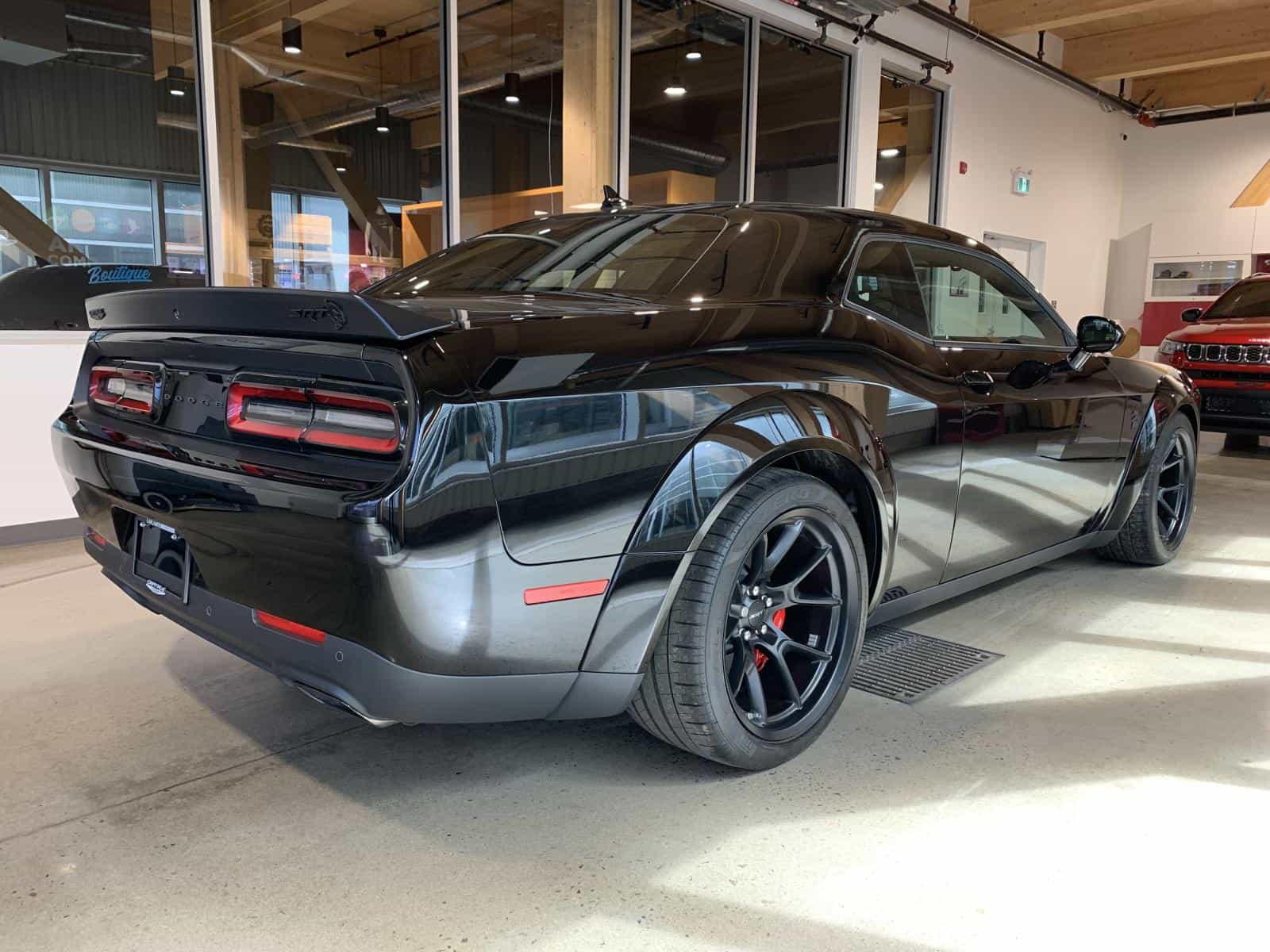 2023 Dodge Challenger SRT HELLCAT REDEYE À PROFIL ÉLARGI - Image 4