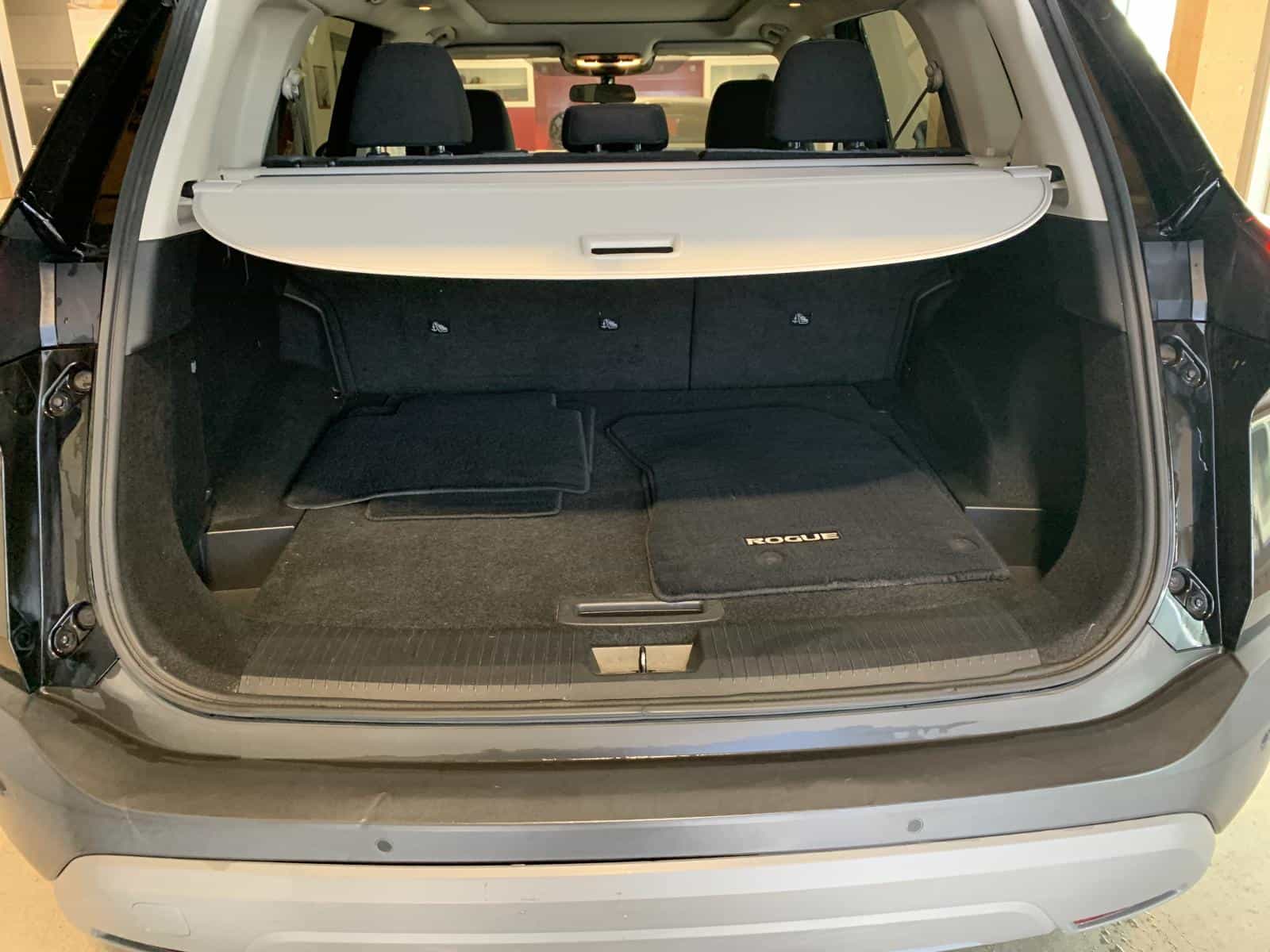 2021 Nissan Rogue SV - Image 11