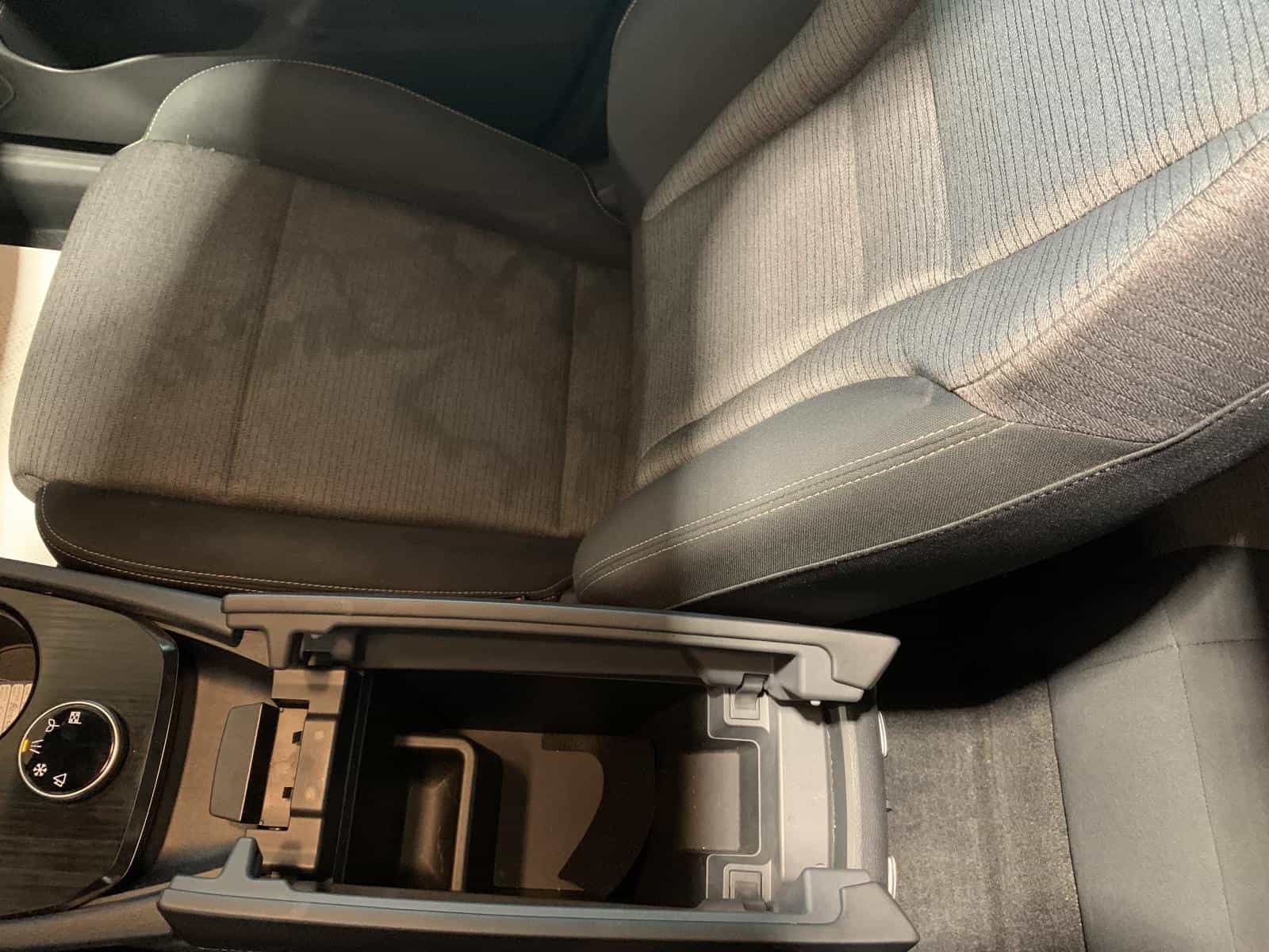 2021 Nissan Rogue SV - Image 29