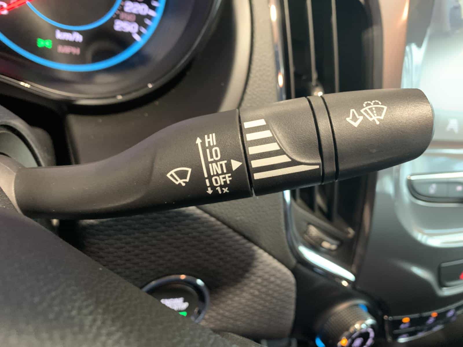 2018 Chevrolet CRUZE LT LT - Image 27