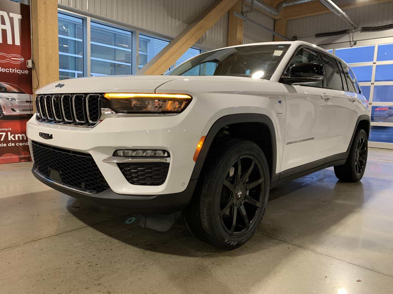 2022 Jeep Grand Cherokee Limited - Image 1