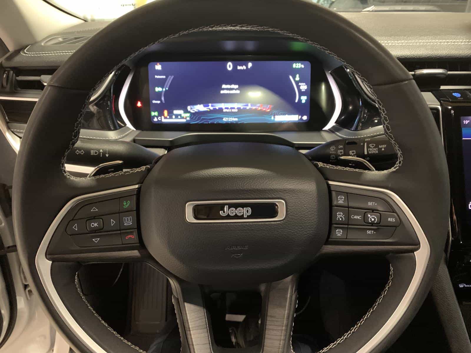 2022 Jeep Grand Cherokee Limited - Image 19