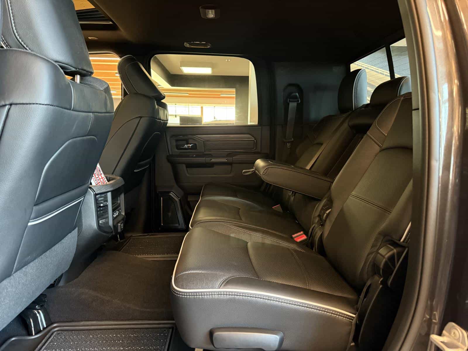 2026 RAM 2500 Limited - Image 7