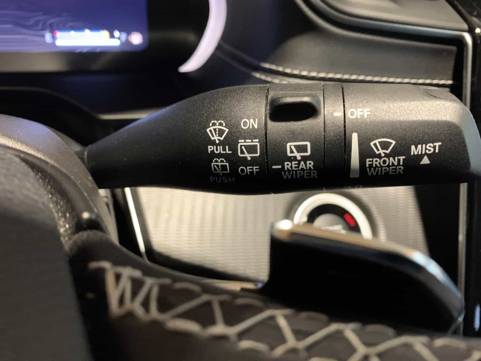 2023 Jeep GRAND CHEROKEE LAREDO/ALT Laredo - Image 20