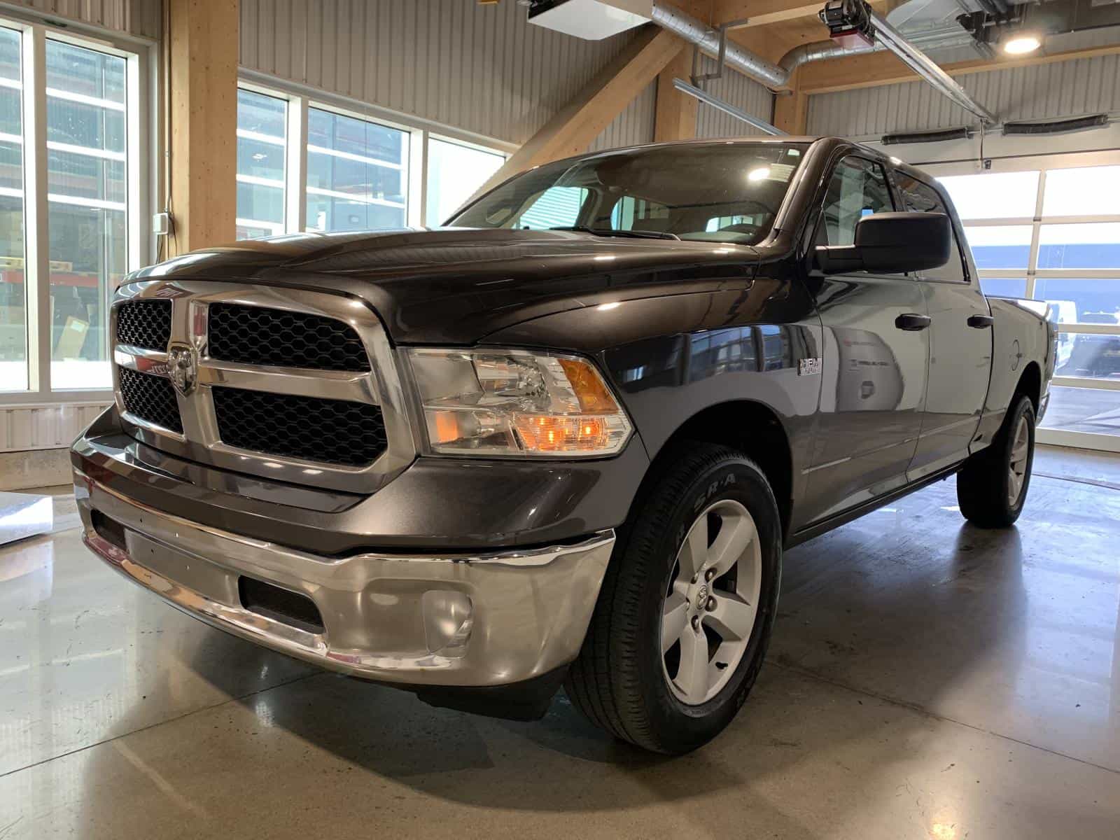 2022 RAM 1500 CLASSIC TRADESMAN 1500 Express - Image 1