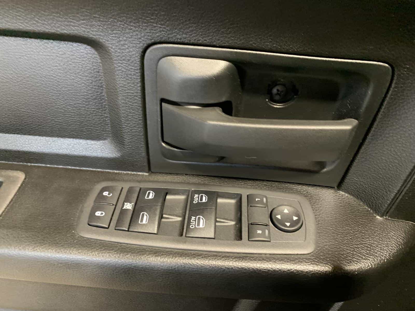 2022 RAM 1500 CLASSIC TRADESMAN 1500 Express - Image 20