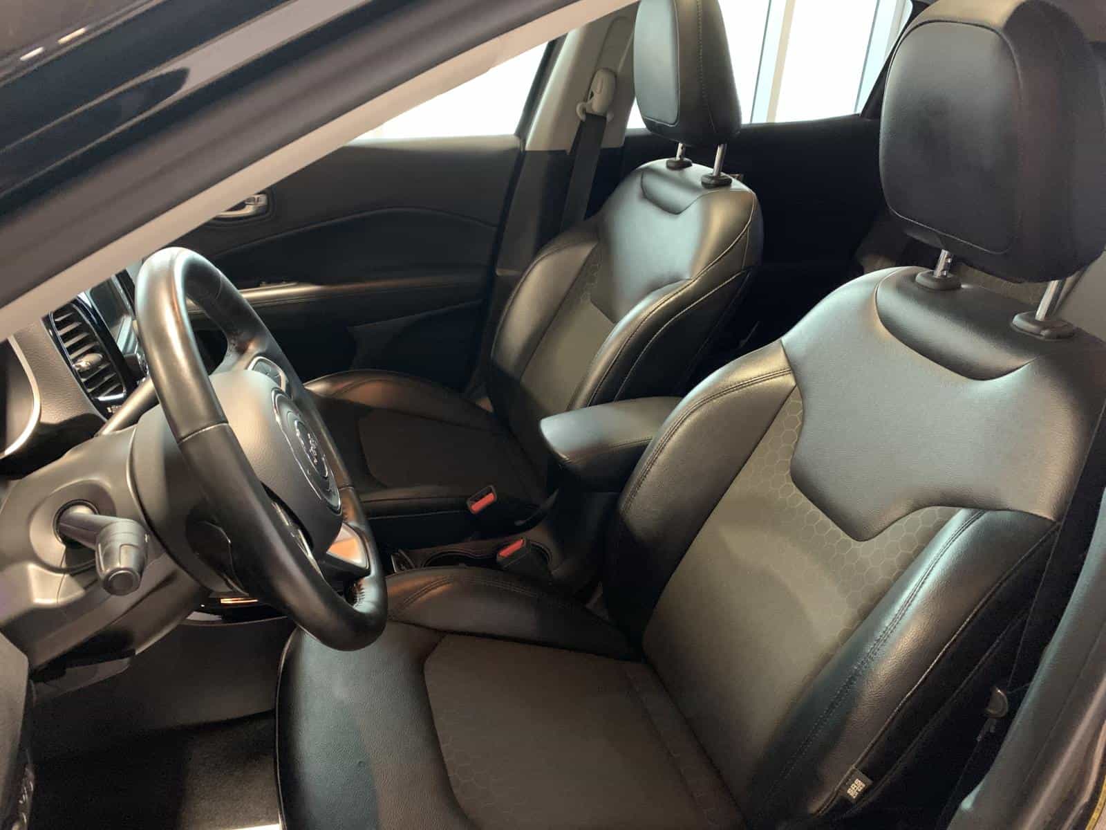 2018 Jeep Compass Sport - Image 10