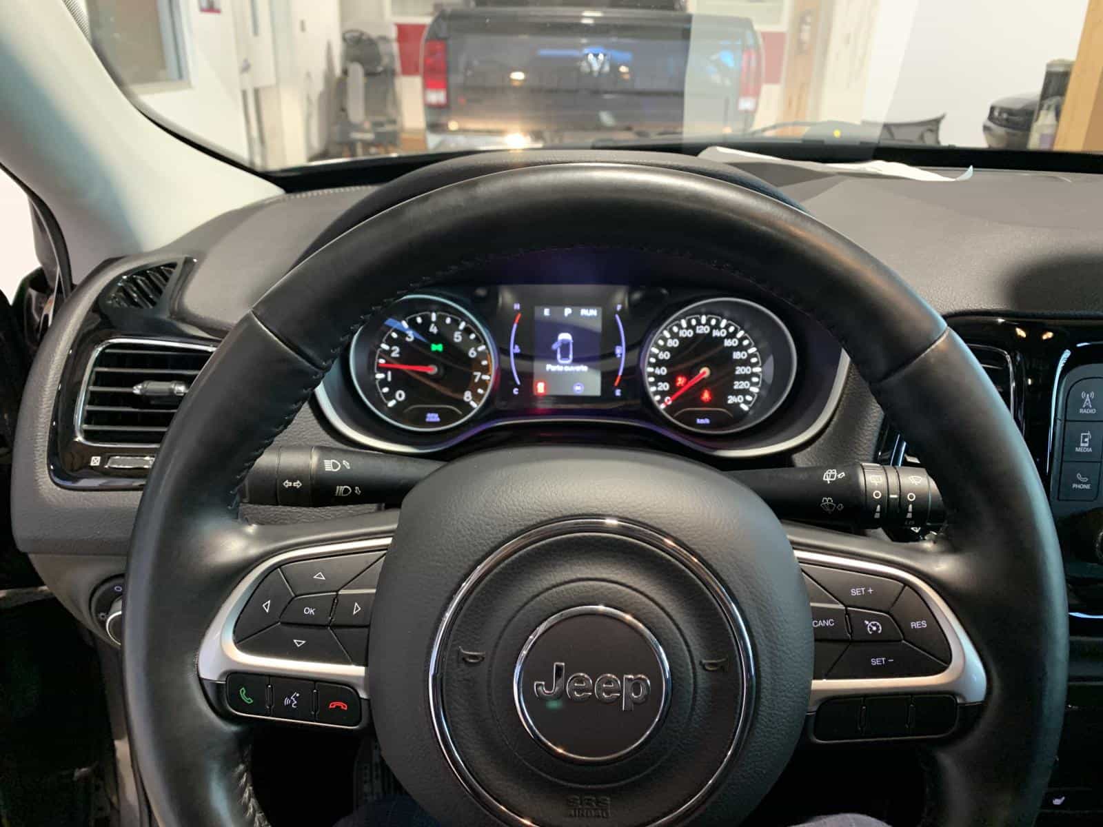 2018 Jeep Compass Latitude North - Image 13