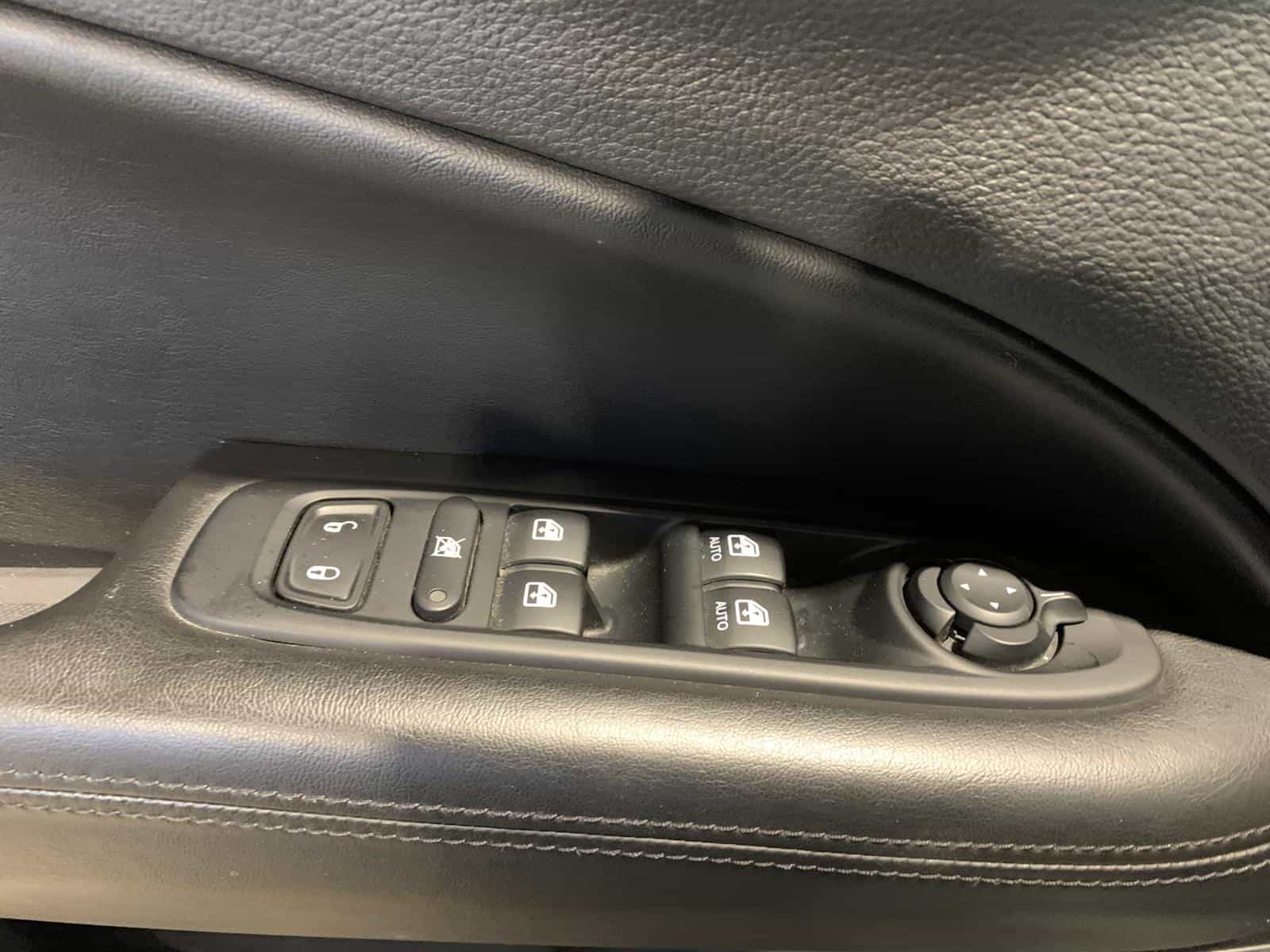 2018 Jeep Compass Latitude North - Image 23