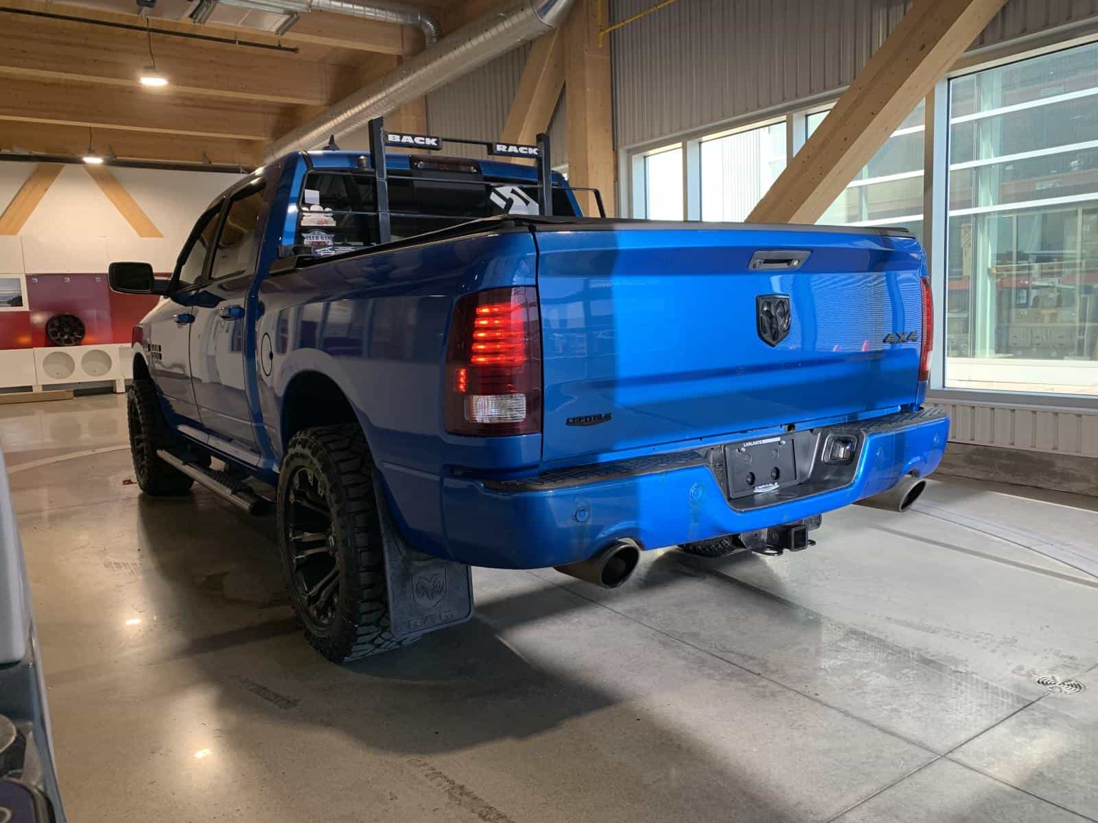 2018 RAM 1500 Sport Sport - Image 2