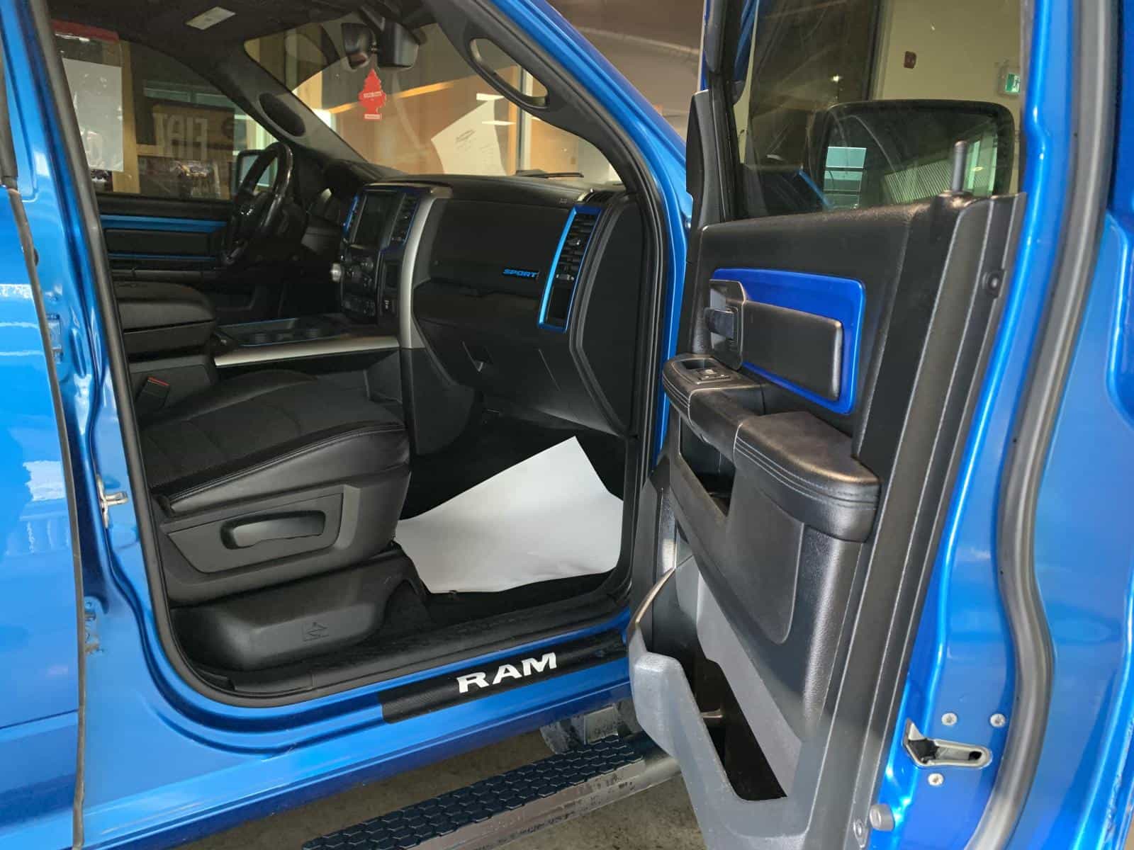 2018 RAM 1500 Sport - Image 8