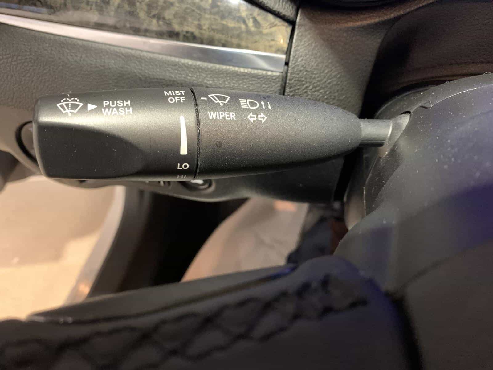 2023 Chrysler 300 Touring L - Image 20