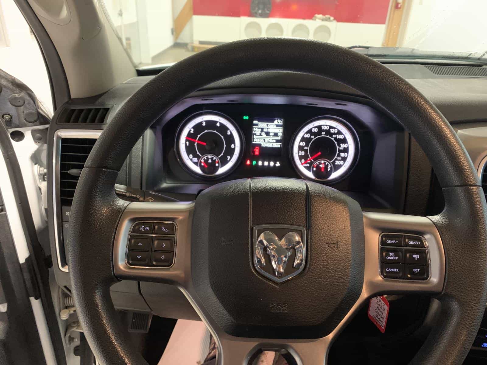 2023 RAM 1500 CLASSIC SLT SLT - Image 14