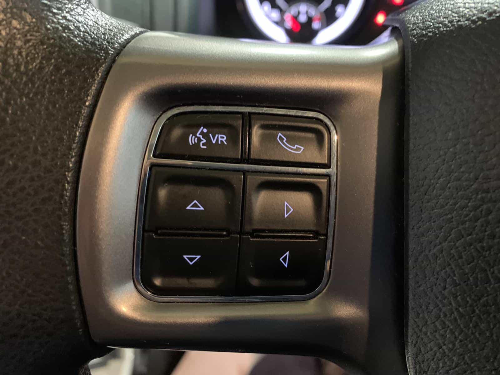 2023 RAM 1500 Classic SLT - Image 20