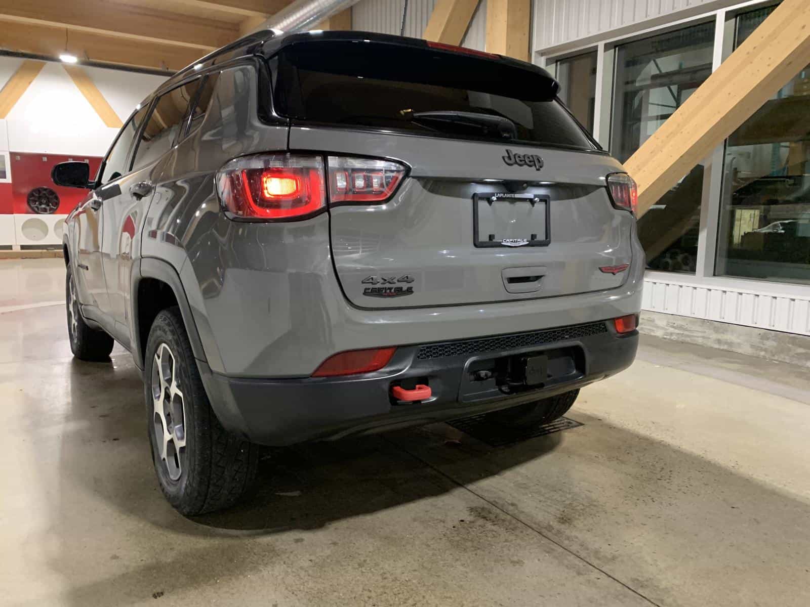 2022 Jeep Compass Trailhawk Trailhawk - Image 2