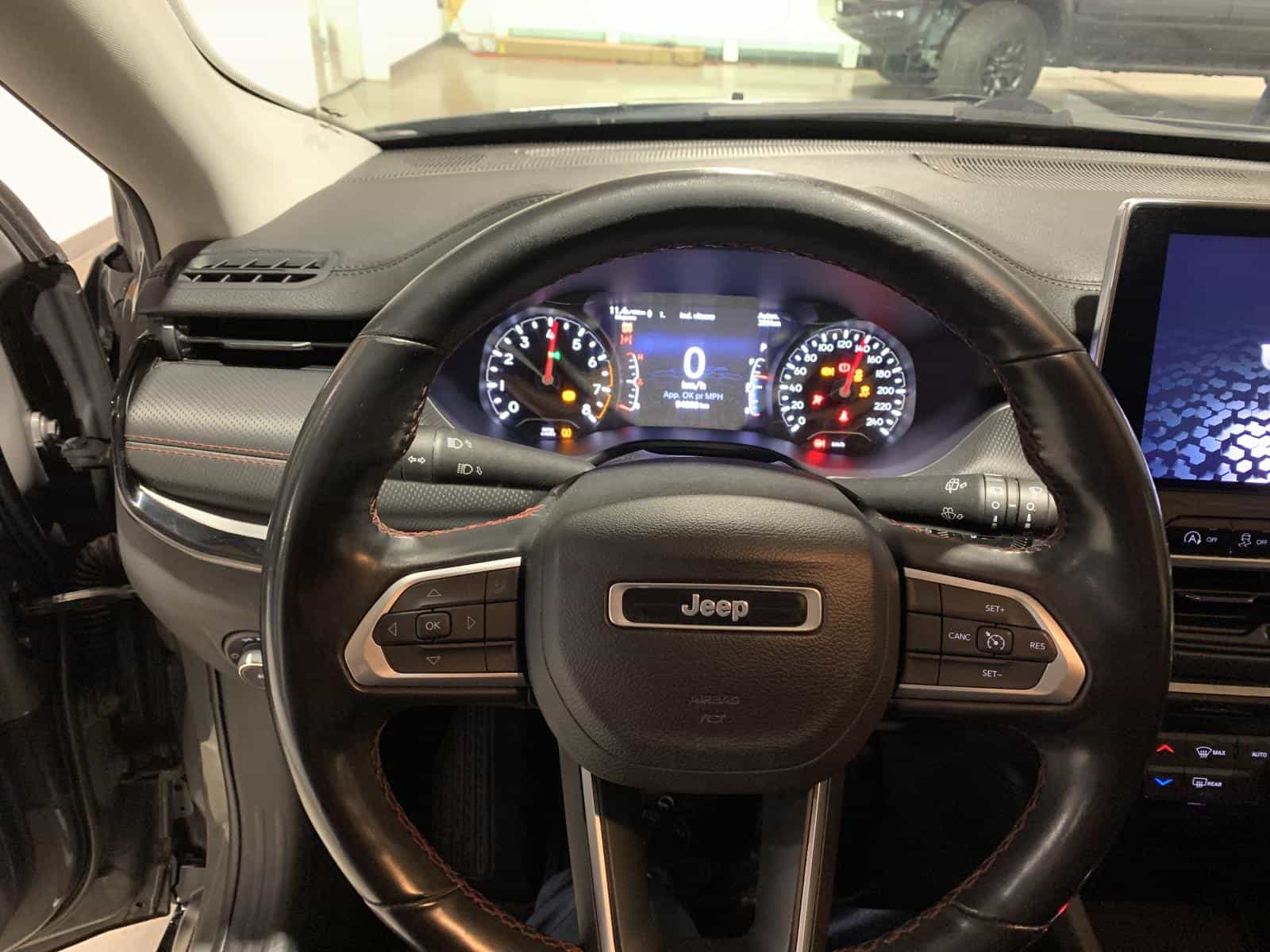 2022 Jeep Compass Trailhawk - Image 13