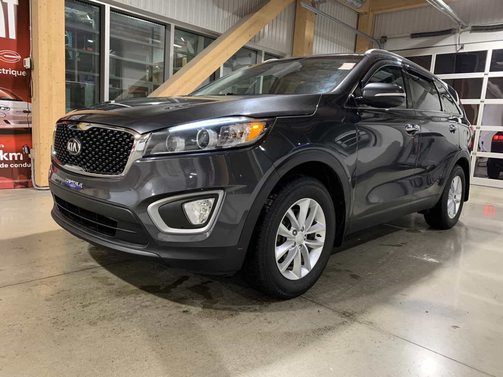 2018 Kia Sorento LX - Image 1
