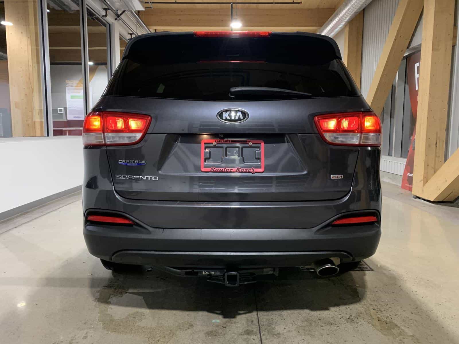 2018 Kia Sorento LX - Image 3