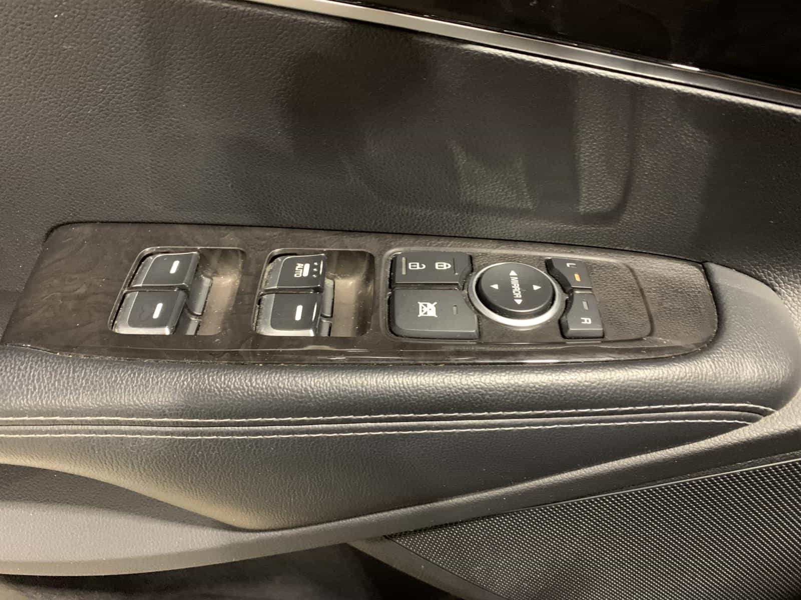 2018 Kia SORENTO LX/L LX - Image 23