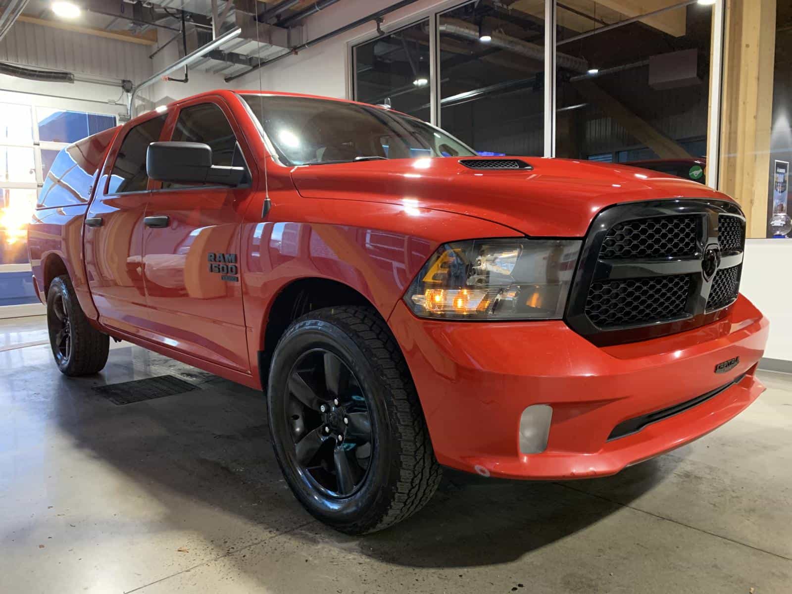 2021 RAM 1500 CLASSIC TRADESMAN Express - Image 5