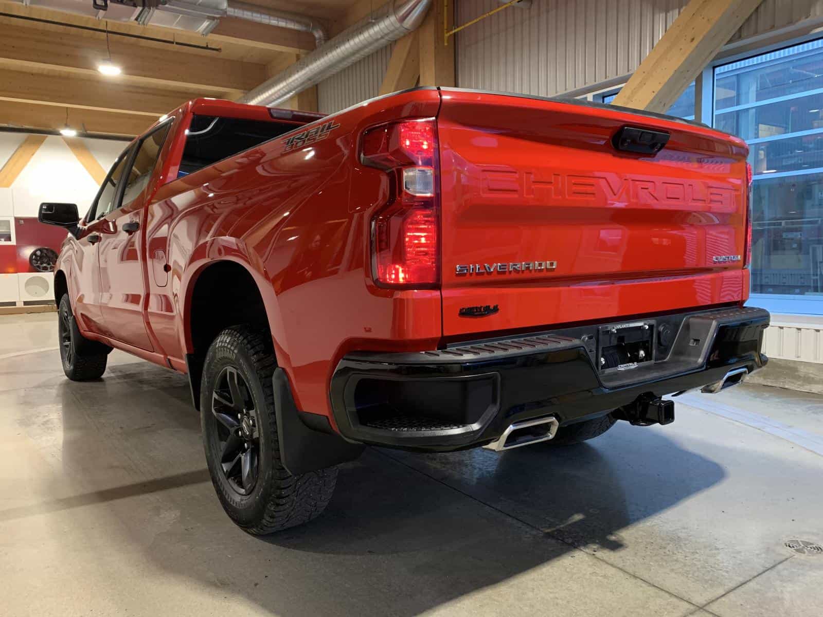 2024 Chevrolet Silverado 1500 Custom Trail Boss - Image 2