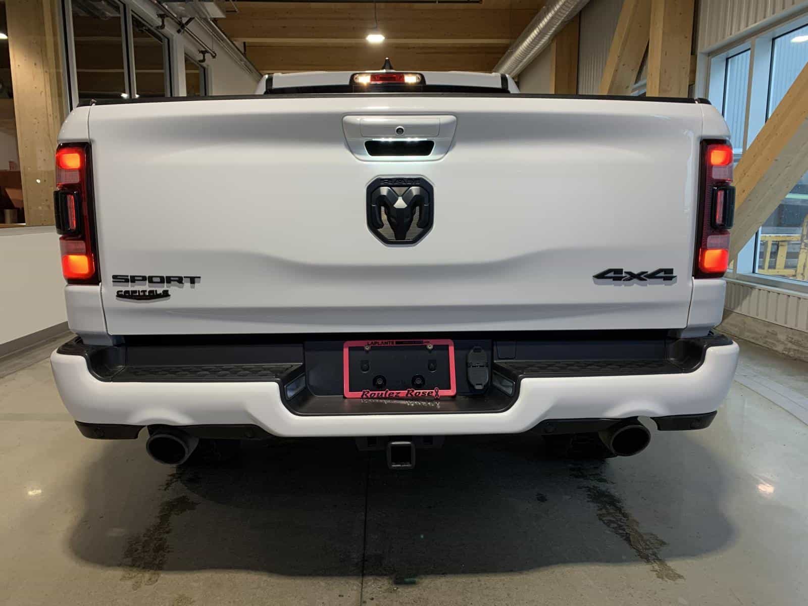 2023 RAM 1500 Sport Sport - Image 3