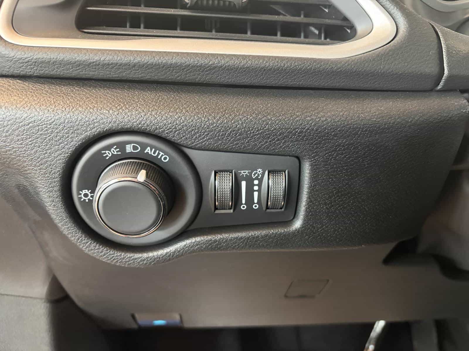 Image 13 Chrysler Grand Caravan SXT 2026