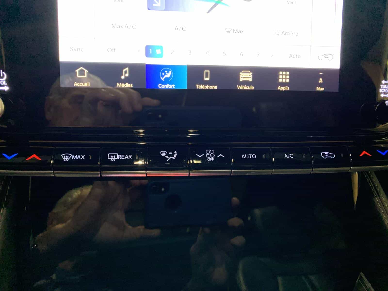 2024 Jeep Wagoneer Series Ii Series II Carbide - Image 20