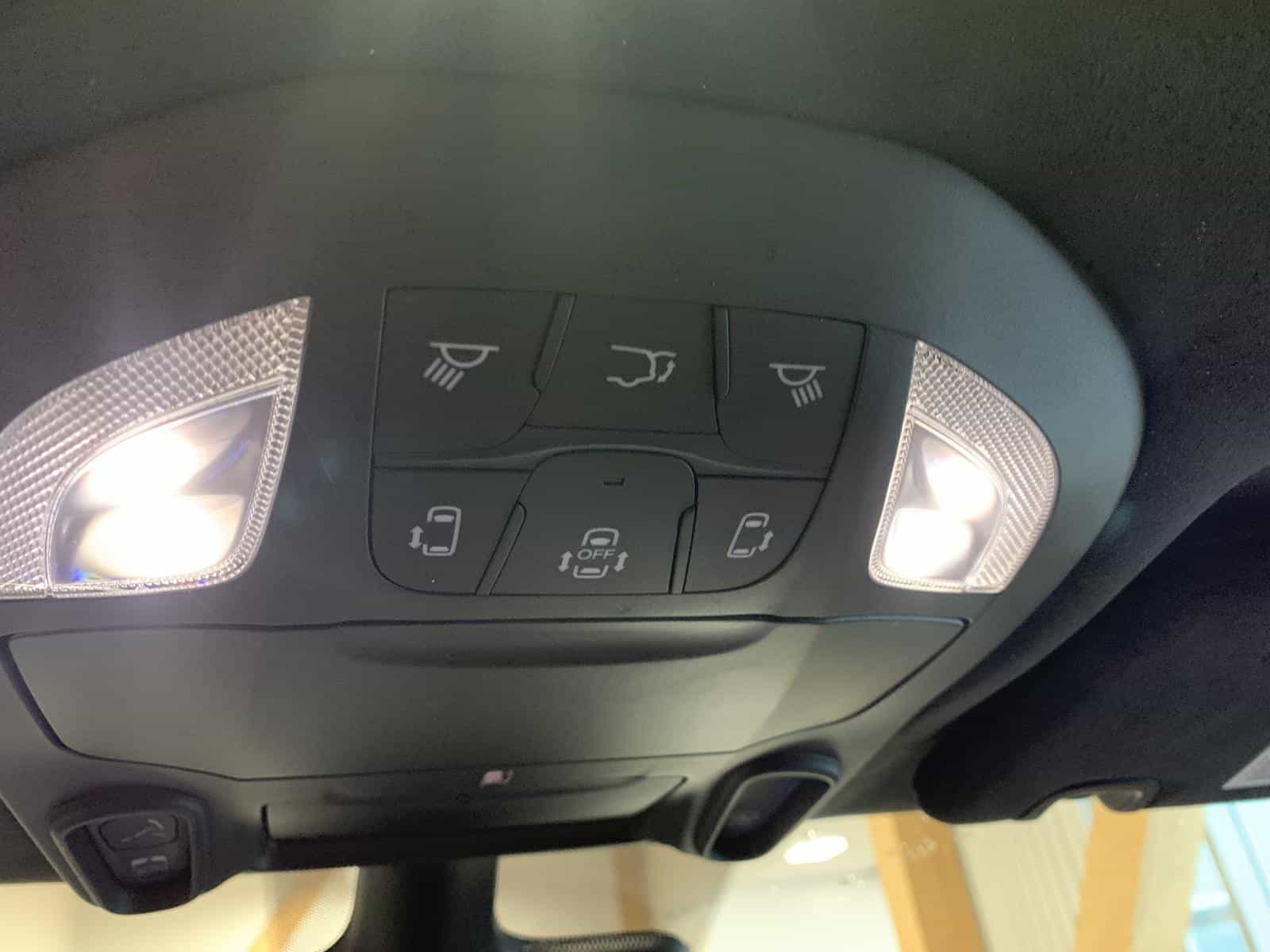 2024 Chrysler Pacifica Pinnacle PHEV - Image 25